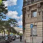 Amazing View/Arc De Triomphe/Palais Des Congres