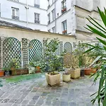 Cozy Apartment For 2 People - Paris 05