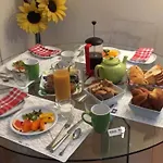 52 Clichy Bed & Breakfast - Chambre D\'Hotes