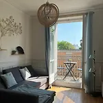 Beautiful Apartment With Balcony