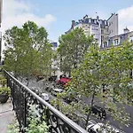 Champs Elysees : Appartement 200 M2 Avec Balcon