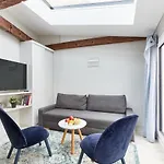 St Germain Des Pres With Balcony - Cityapartmentstay