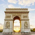 AH GAUCHE Magnifique Appart Champs Elysées - 6P