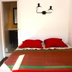 Beautiful 1 Bedroom In Le Marais