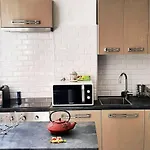 Sweet Apartment In Paris Montmartre