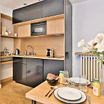 Agreable Appartement Proche Galerie Lafayette