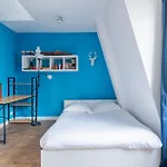 Veeve - The Artist\'S Residence