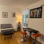Terraced Apartment In Montmartre
