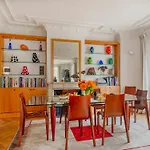 Paris Eugene Design Residence