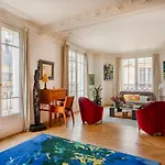 Paris Eugene Design Residence