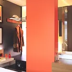 Fred\'Hotel