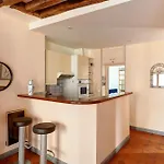 Heart Of 1Br Cozy Flat