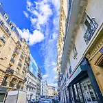 Bright And Peaceful Nest Near Montmartre