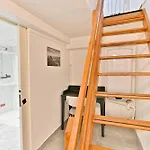 Charmant Studio Boulevard Voltaire