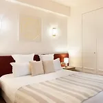 Pick A Flat\'S Apartements With Services In Louvre - Rue Des Halles