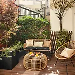 Stylish 2Br & 2Ba With Private Terrace