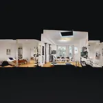 205-Suite Villa Valmy