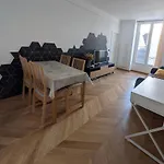 Omarais Guest House