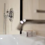 6 Vh Hotel - New Opened 2025