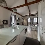 Loft Refait A Neuf En Dernier Etage 2 Chambres