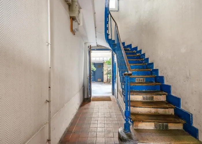 Studio At The Heart Of Paris In Marais Republique District - Welkeys