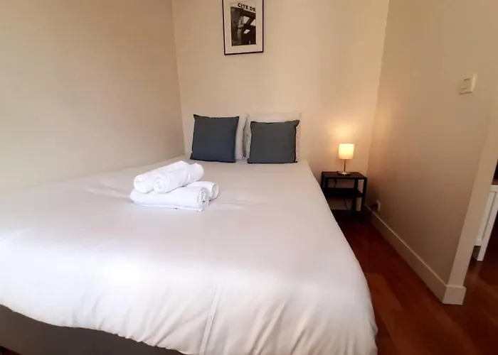 Cosy Apartment In Paris Center