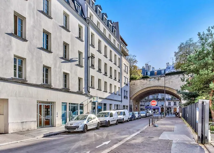 Charming Quiet T2 In The Place De La Bastille - Welkeys