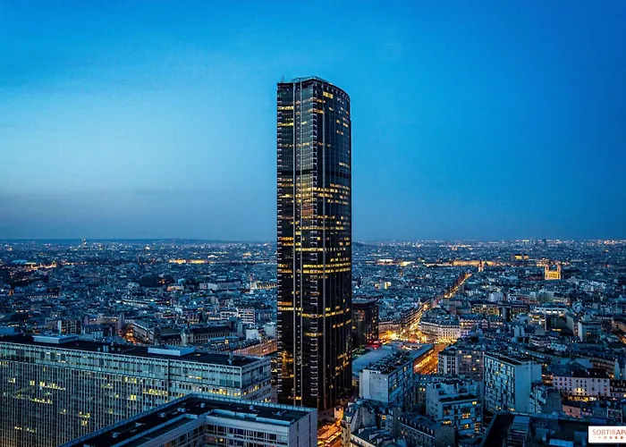 Montparnos - Gare Montparnasse - Vue Tour Eiffel