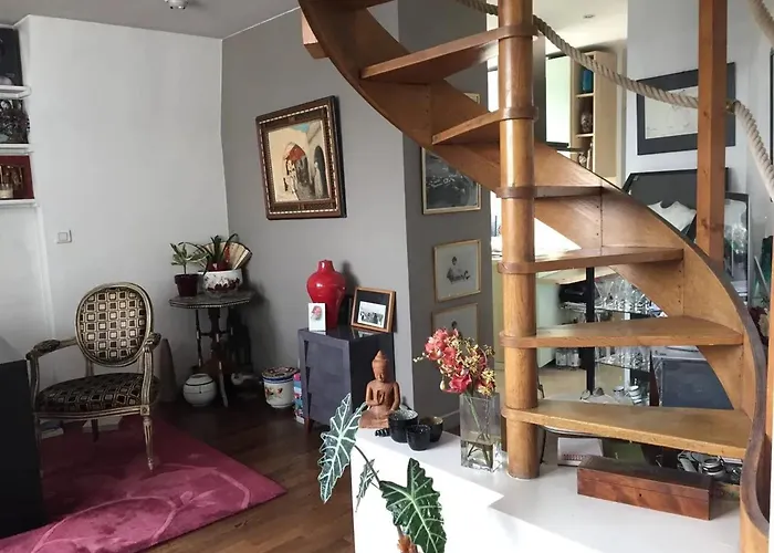 Appartement Charmant Avec Vue Sur Tour Eiffel Paris 60 M²