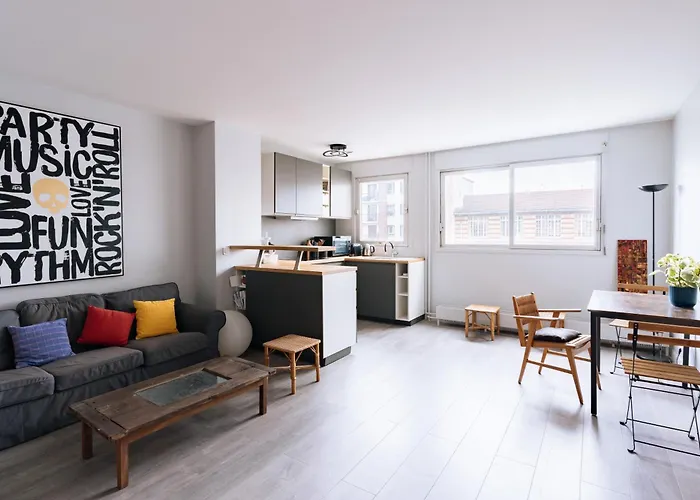 Exuberant 1Bd Apartment Near Canal Saint-Martin!