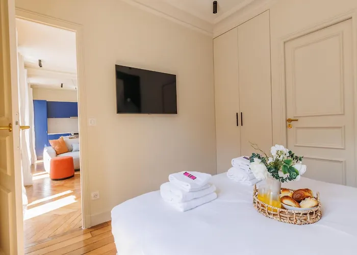 Charming Apartment - 3Bdr 6P - St Germain Des Pres