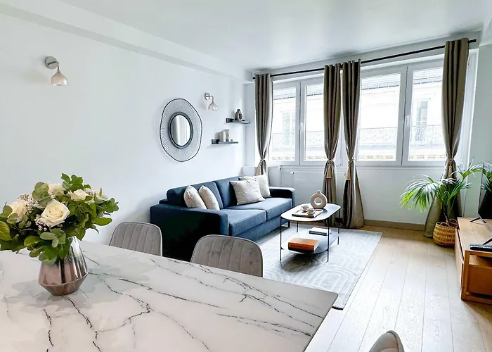 Brand New Apartment Near La Madeleine