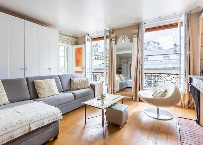 Apartment 3P Baroque With Rooftop View
