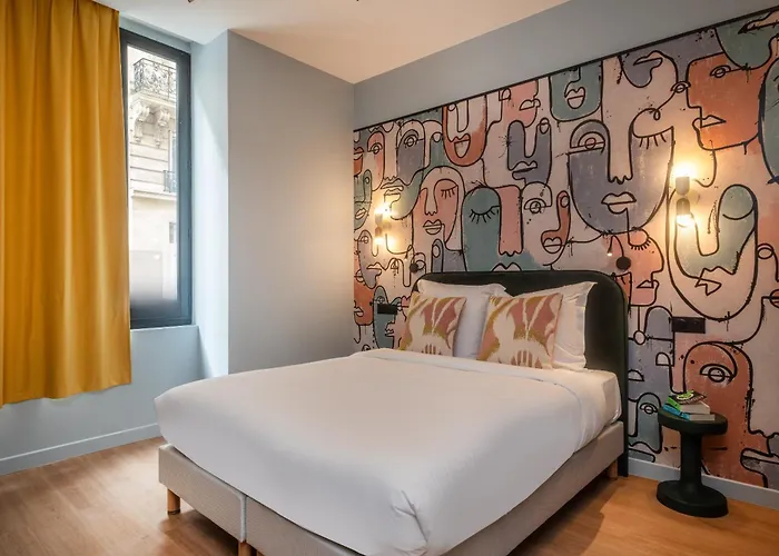 Montmartre Paris Suite