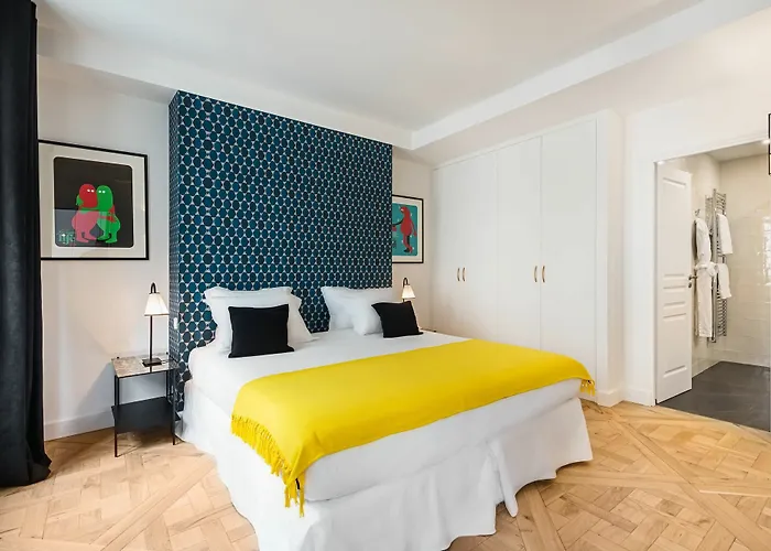 Palais Nouveau - Two Bedroom Condo