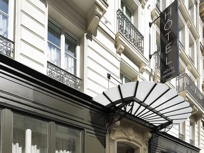 Hotel Monge