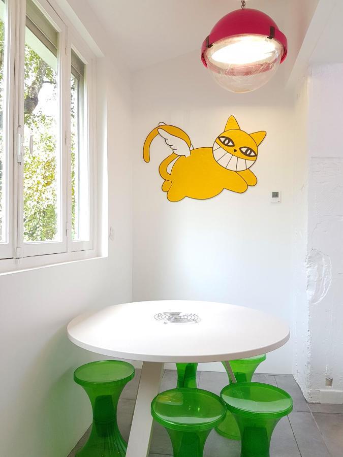 Bonjour Couette-café *