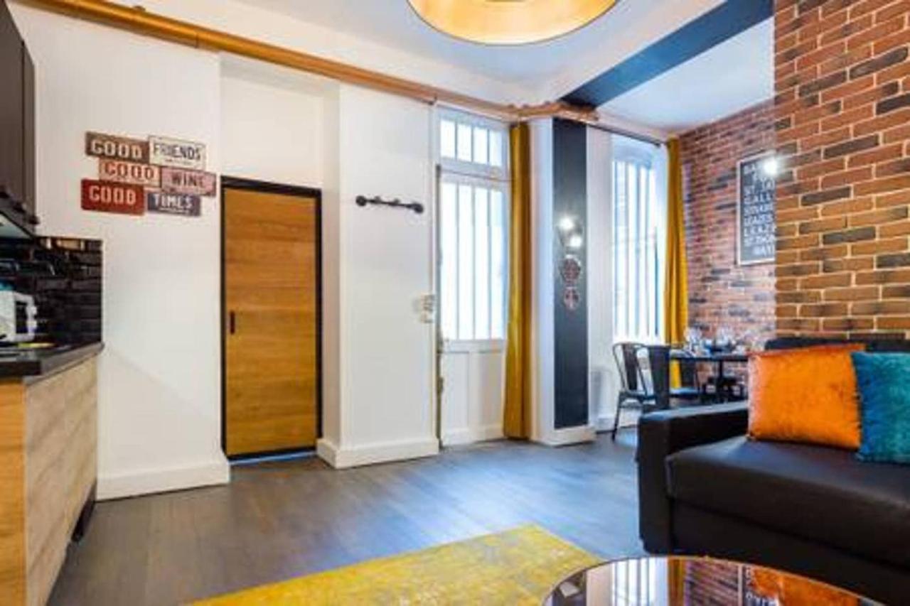 Apartment Cmg Temple / Republique