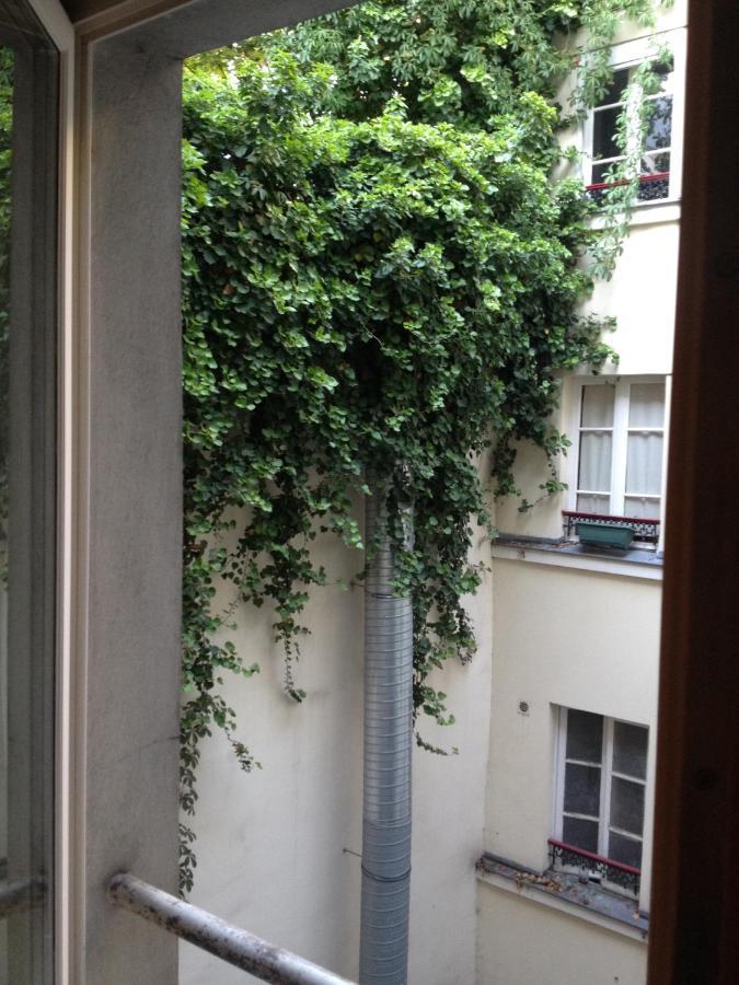 Louvre St Germain Rue Verneuil Paris