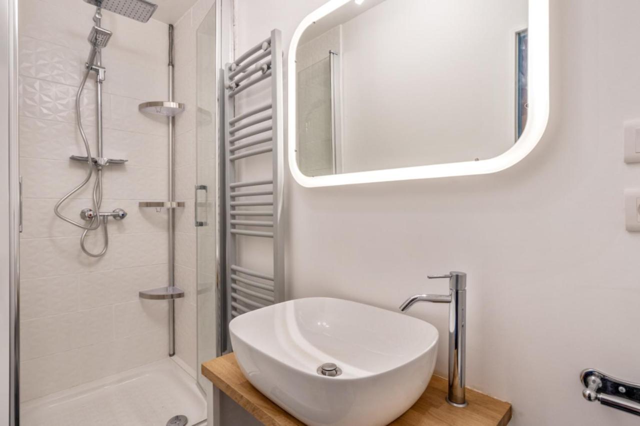 Apartment Studio At The Heart Of In Marais Republique District - Welkeys Paris