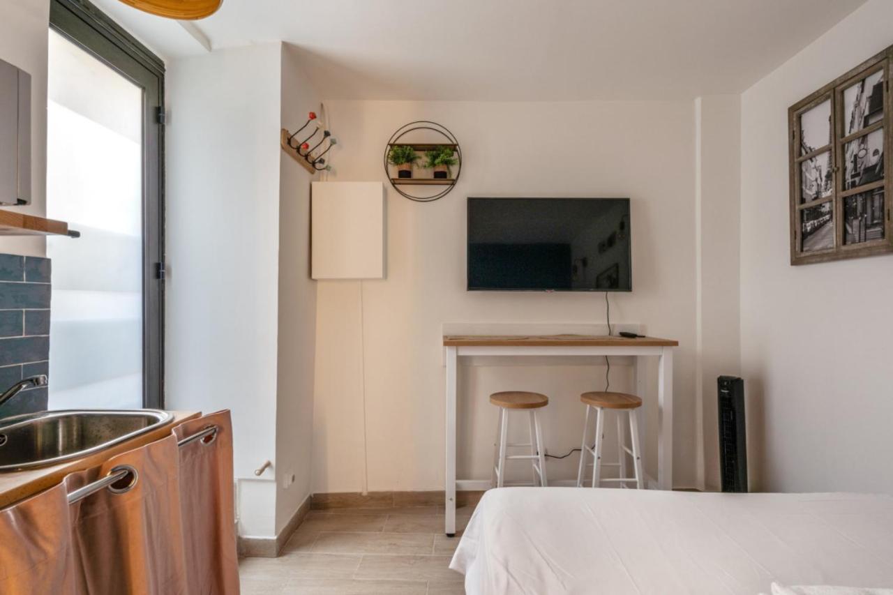 Studio At The Heart Of In Marais Republique District - Welkeys Apartment *
