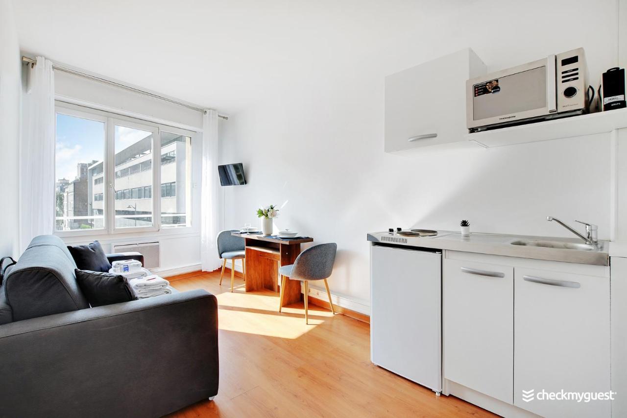 Apartment Cmg Serres/ Convention