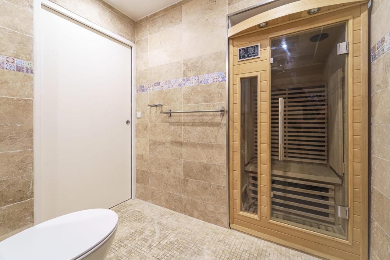Parisian Flat With Sauna Apartment
