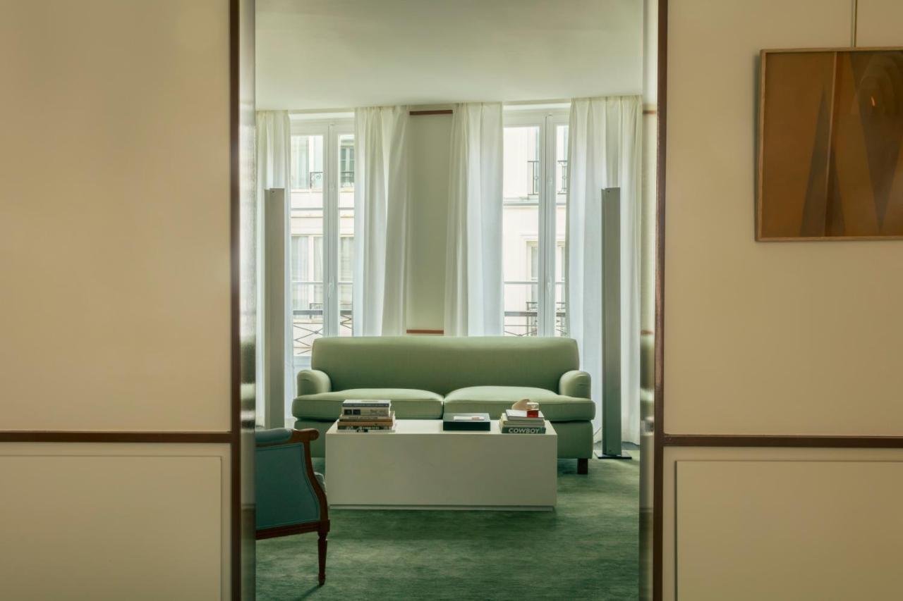 Apartment Pied A Terre Saint Honore Paris