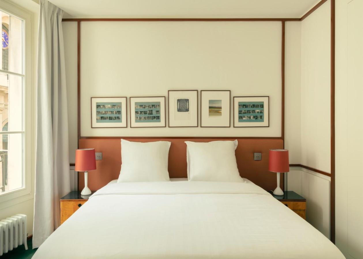 Pied A Terre Saint Honore * Paris