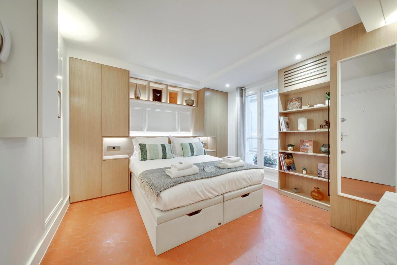 Amazing Historical Parisien Flat Next To Louvre Area - 3 Apartment