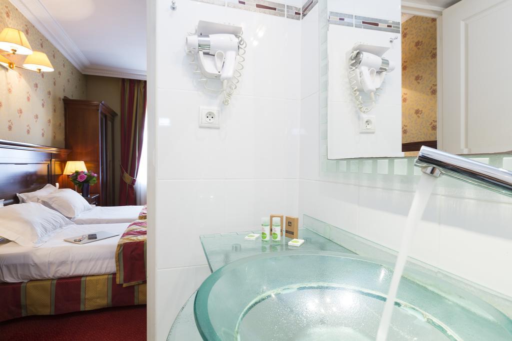 Elysees Niel Hotel