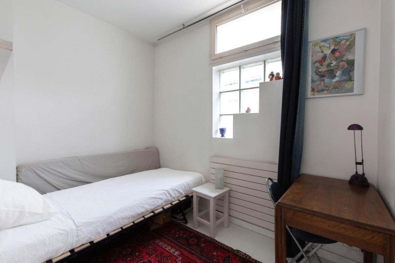 Veeve - White House * Paris