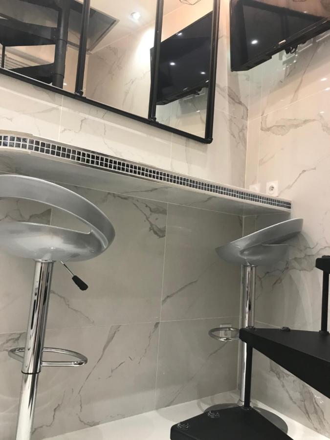 Apartment Superbe Triplex Au Coeur De Montorgueil *
