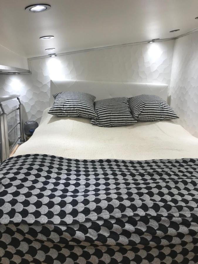 Apartment Superbe Triplex Au Coeur De Montorgueil Paris
